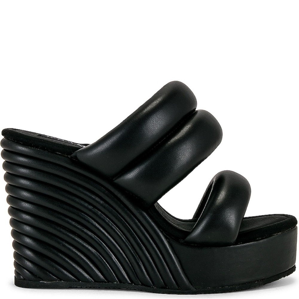 Roam STRATA PLATFORM SANDAL IN BLACK size 39
